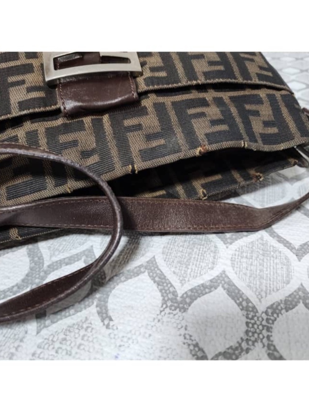 Authentic FENDI Vintage Zucca Baguette Shoulder Bag Brown - Picture 10 of 15